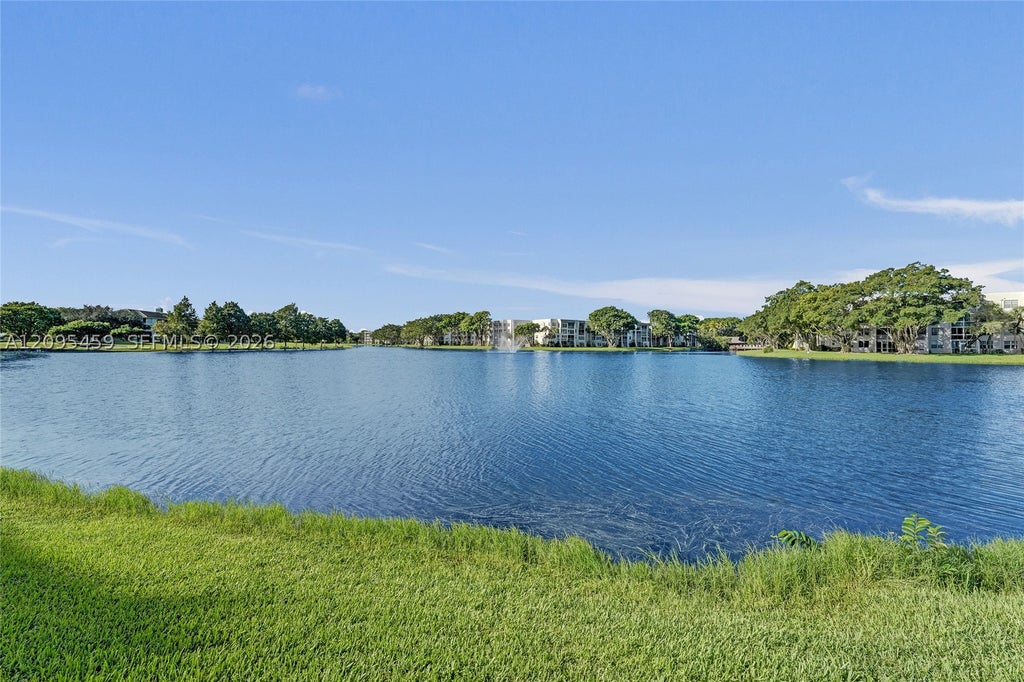 Photo of 1522 Whitehall Dr #106, Davie, FL 33324 (MLS # A12095459)