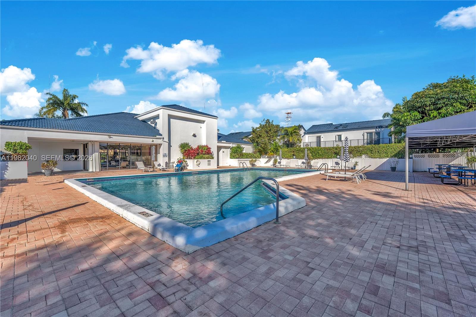 SAN SIMEON HOMES - Residential