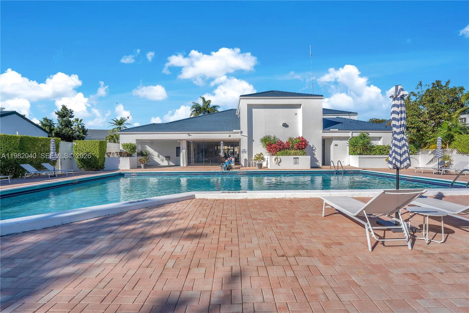 SAN SIMEON HOMES - Residential