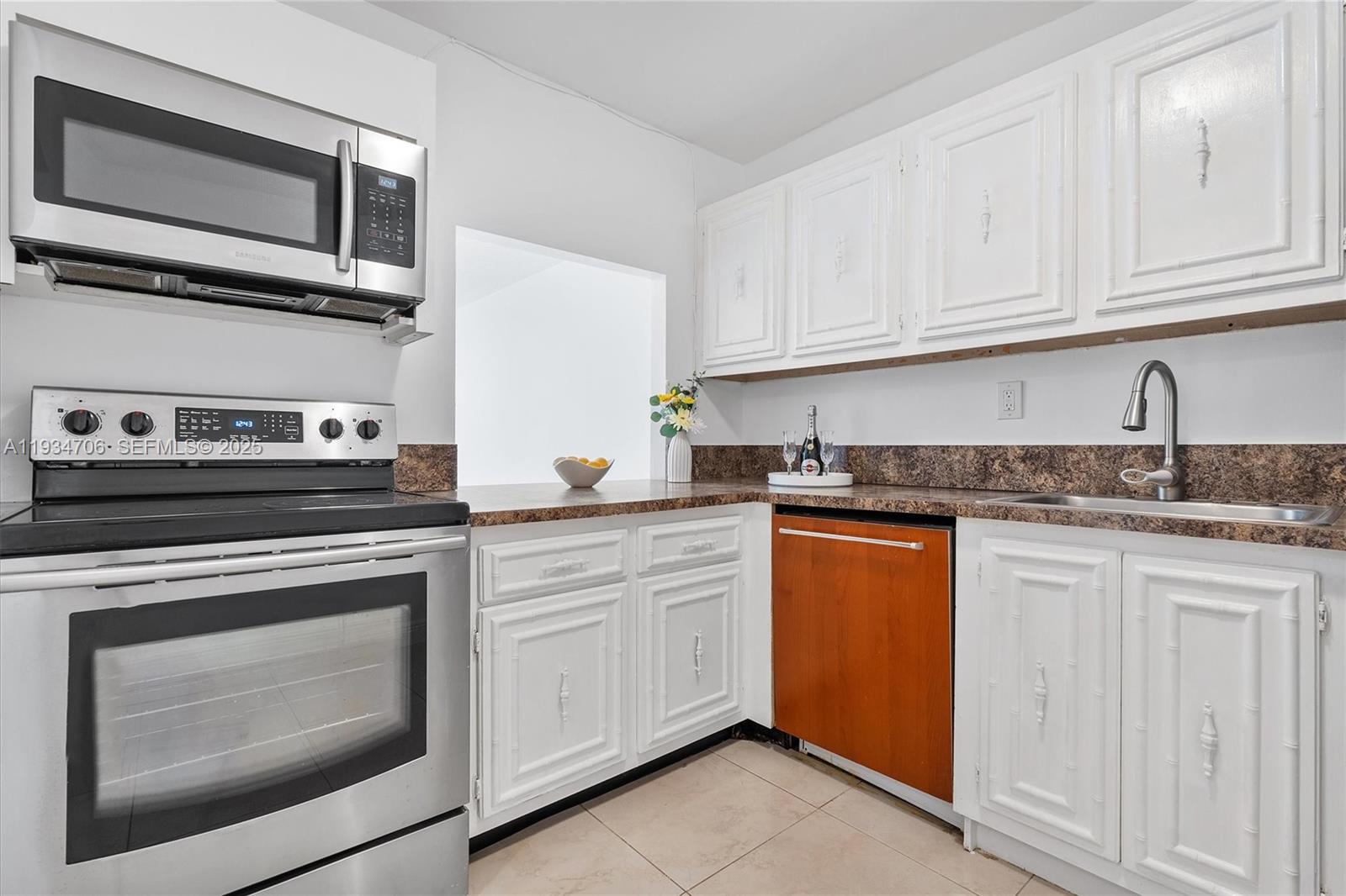 OCEANVIEW PARK CONDO - Residential