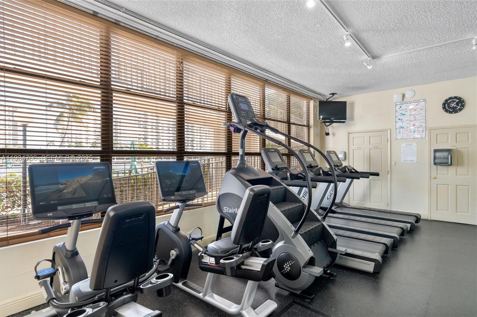 OCEANVIEW PARK CONDO - Residential