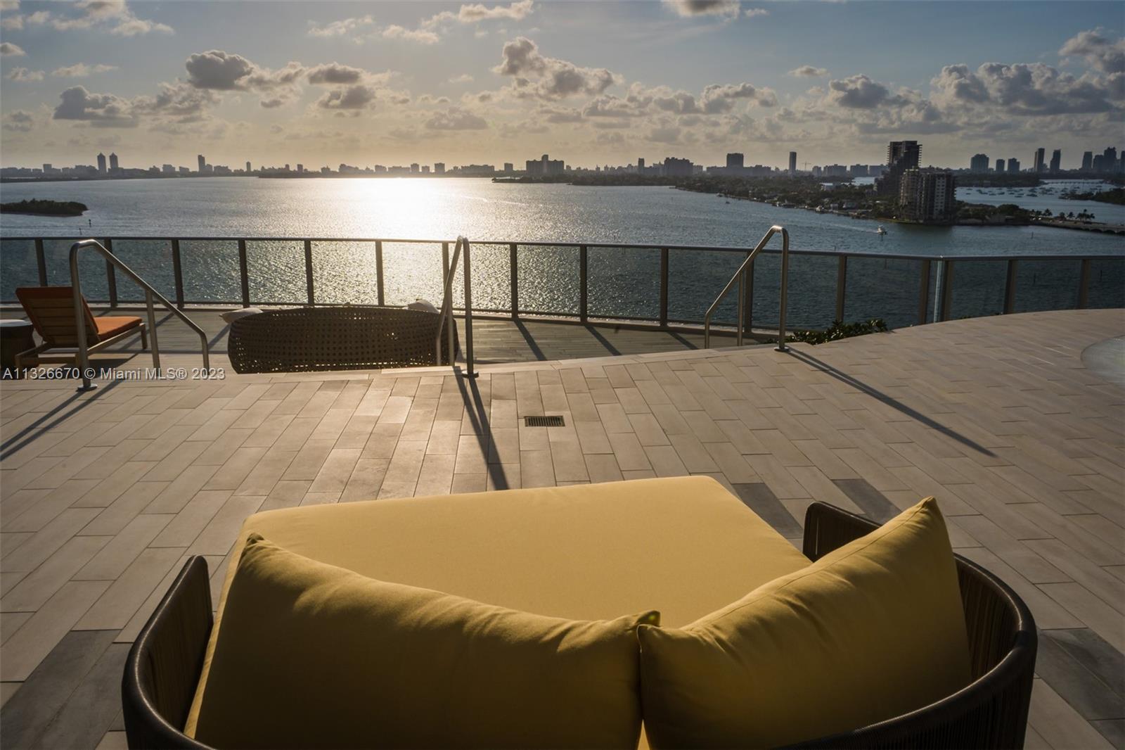 ARIA ON THE BAY - Residential Lease