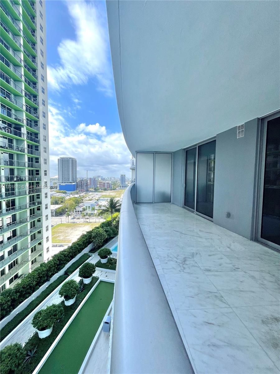 ARIA ON THE BAY - Residential Lease