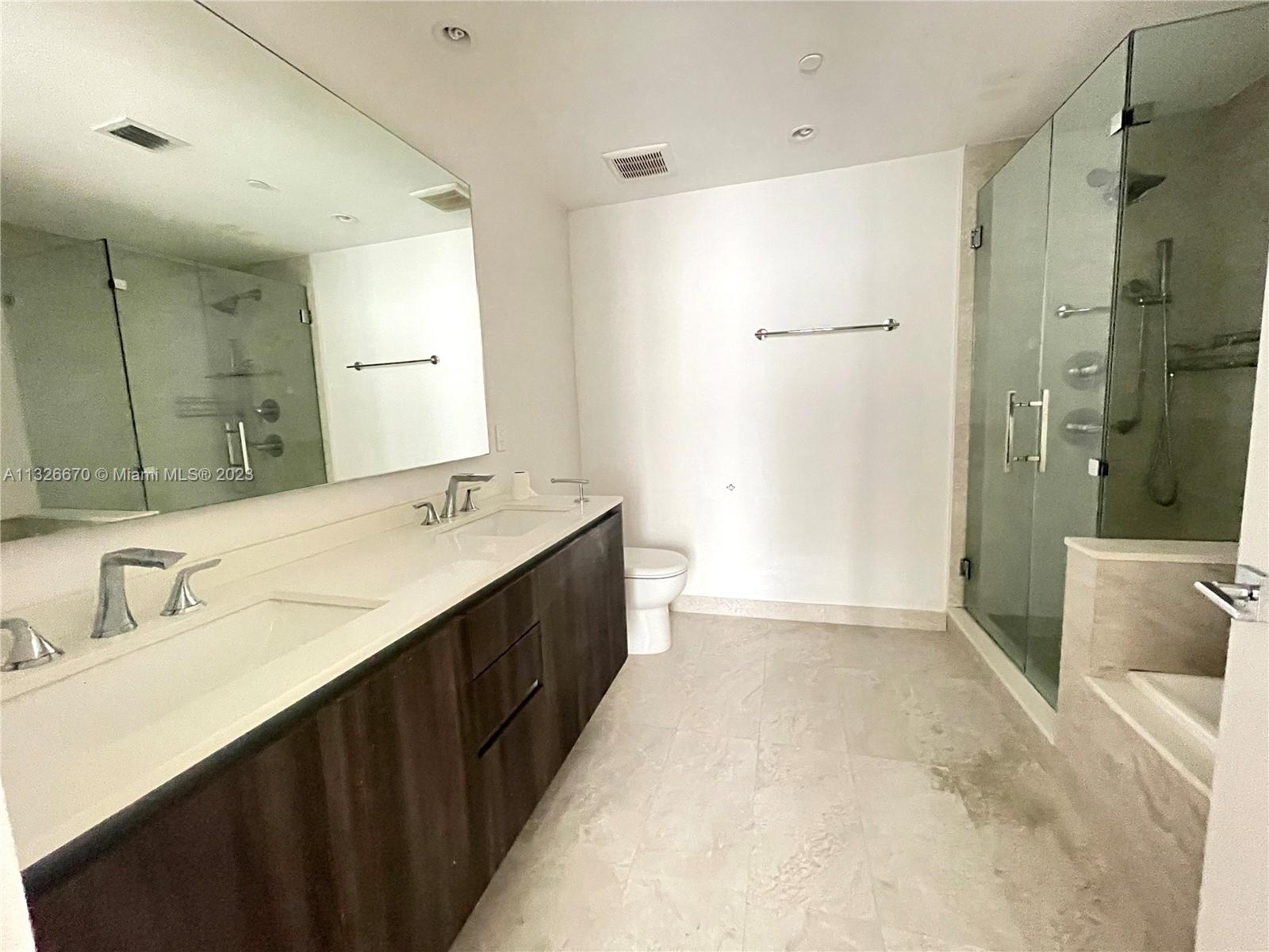 ARIA ON THE BAY - Residential Lease