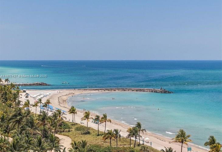 THE PLAZA OF BAL HARBOUR - Residential