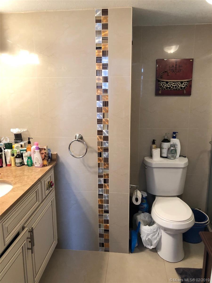 ALLINGTON TOWERS CONDO - Residential