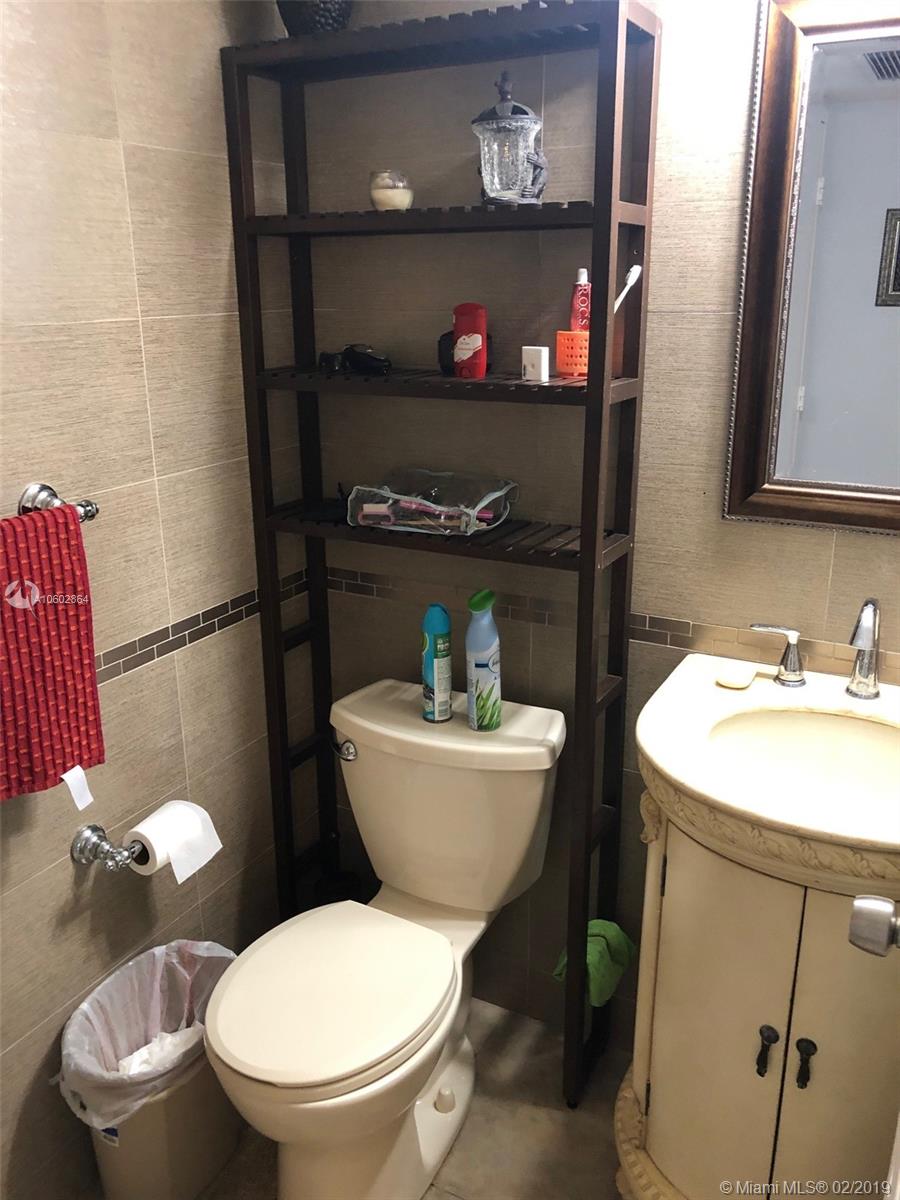 ALLINGTON TOWERS CONDO - Residential