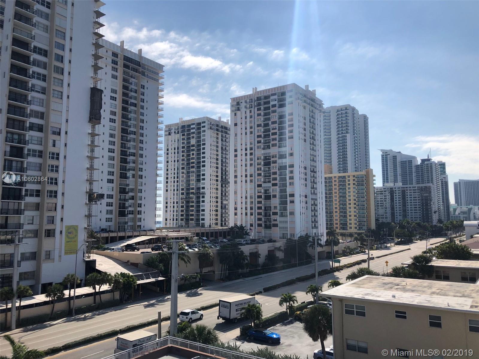 ALLINGTON TOWERS CONDO - Residential