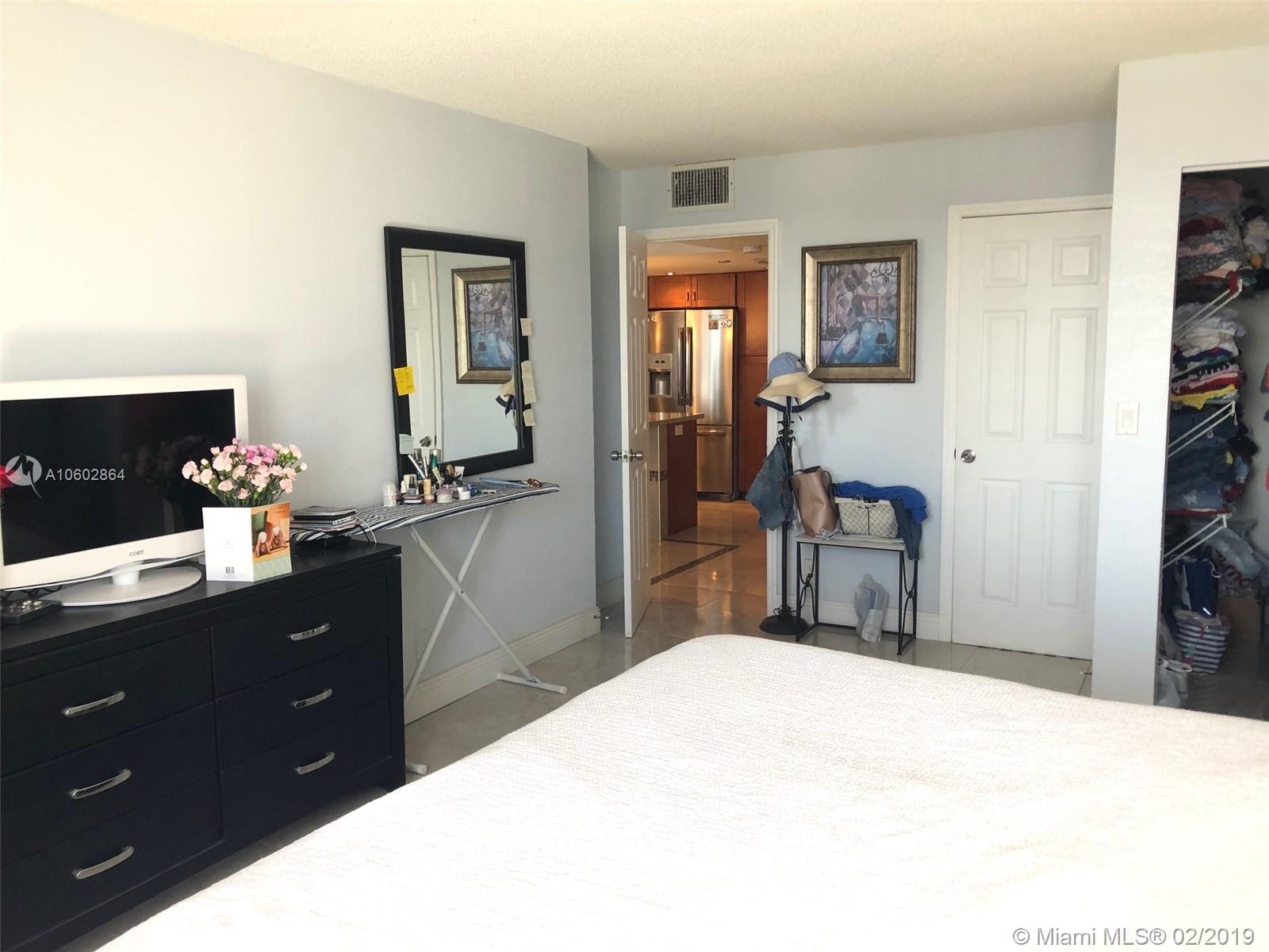 ALLINGTON TOWERS CONDO - Residential