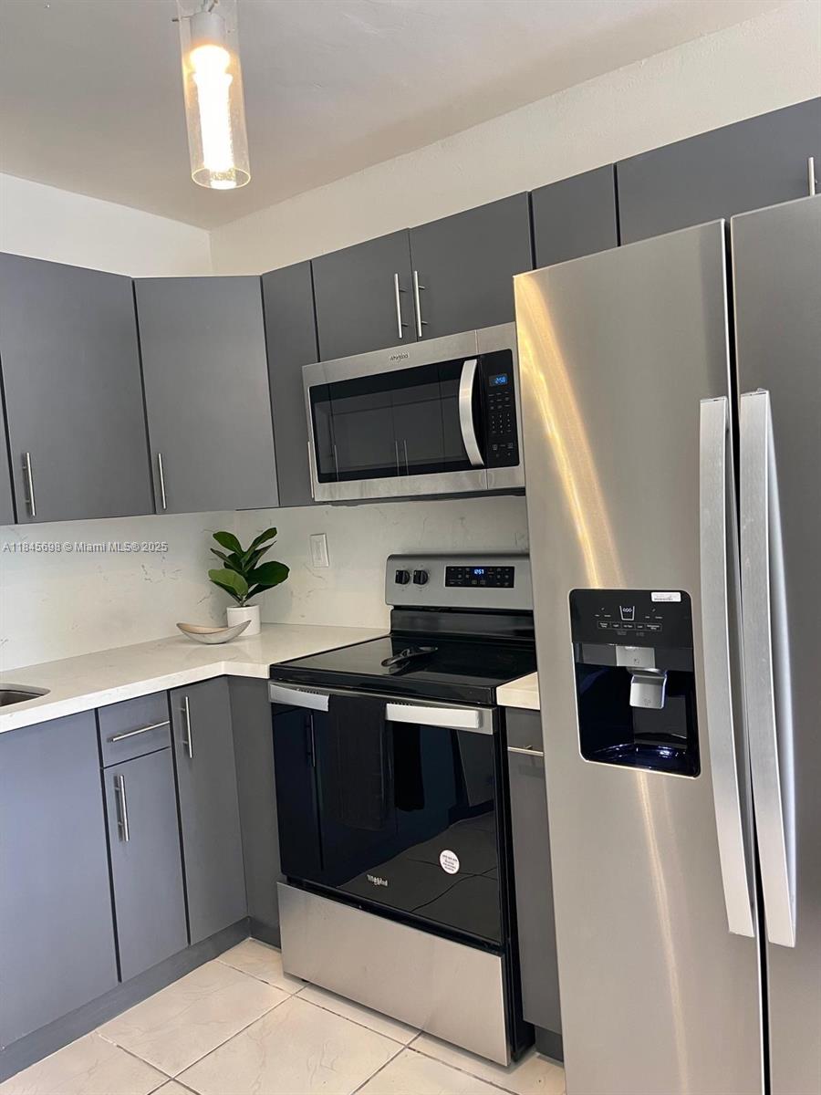 1099 E 1st Ave 1099