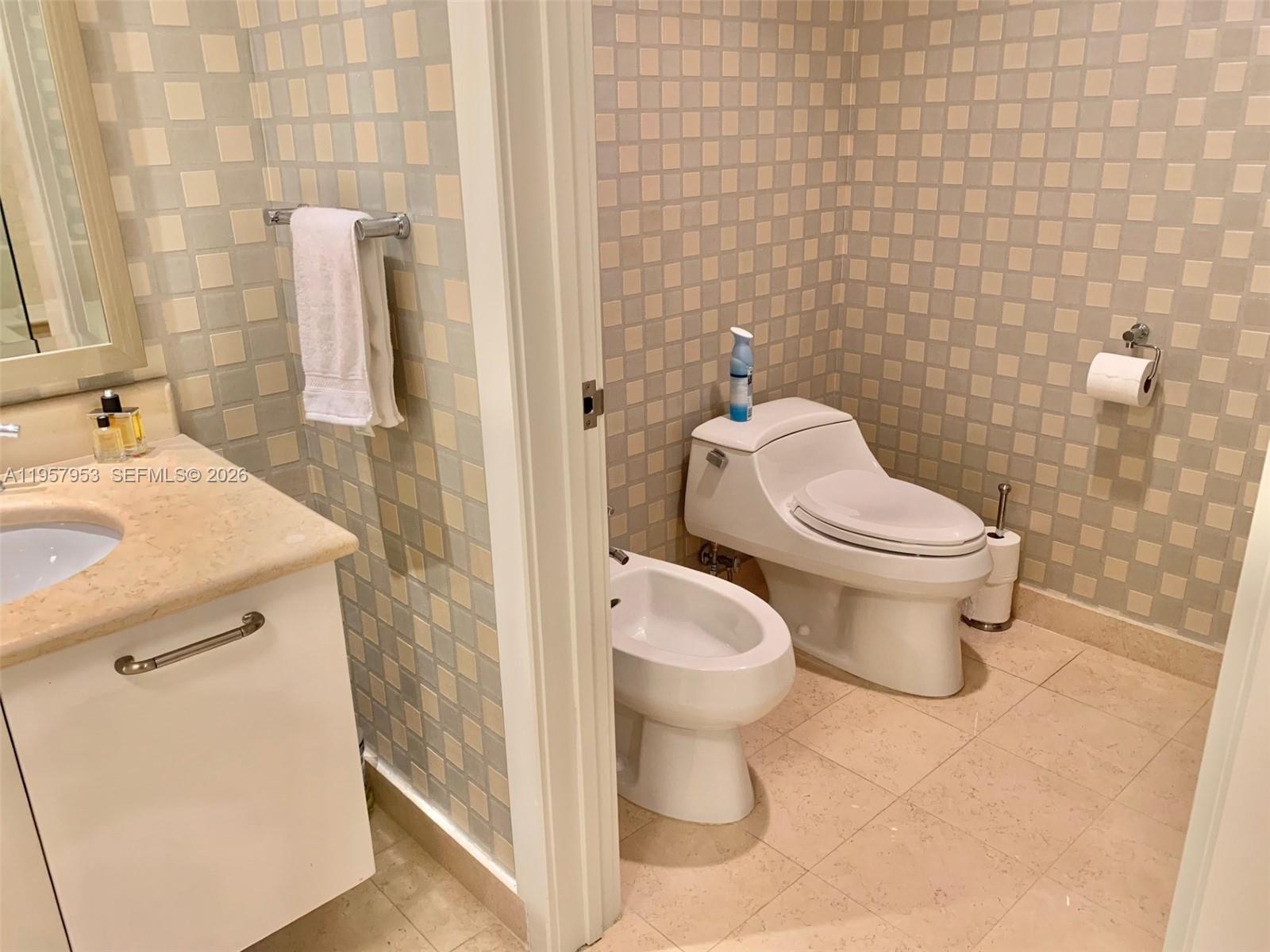 OCEAN PALMS CONDO - Residential Lease