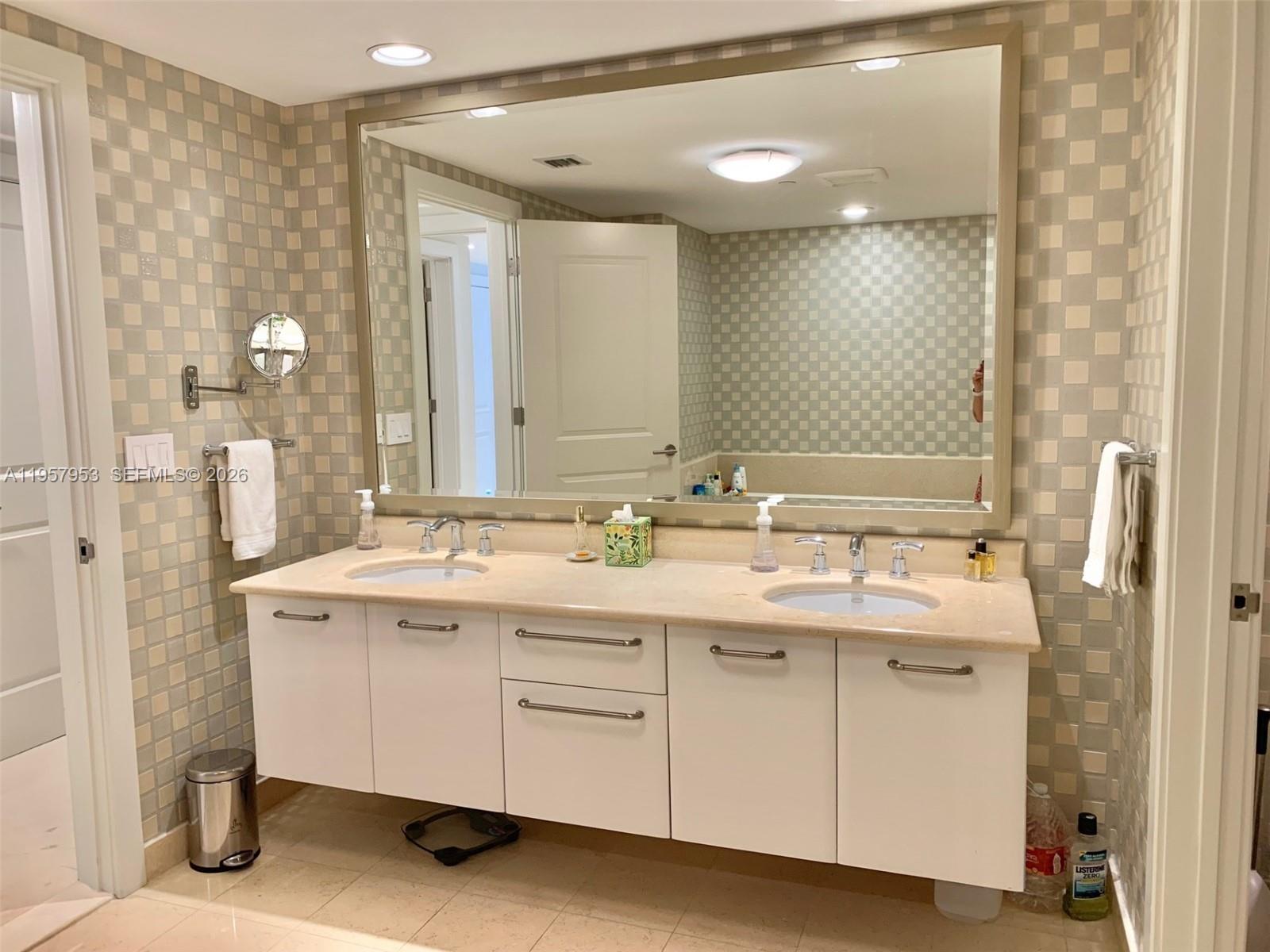 OCEAN PALMS CONDO - Residential Lease