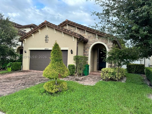4910 NW 48TH LN, LAUDERHILL, FL 33319 - Image c4e68f0bbf140c02294d87c91bbb641b/4236439531