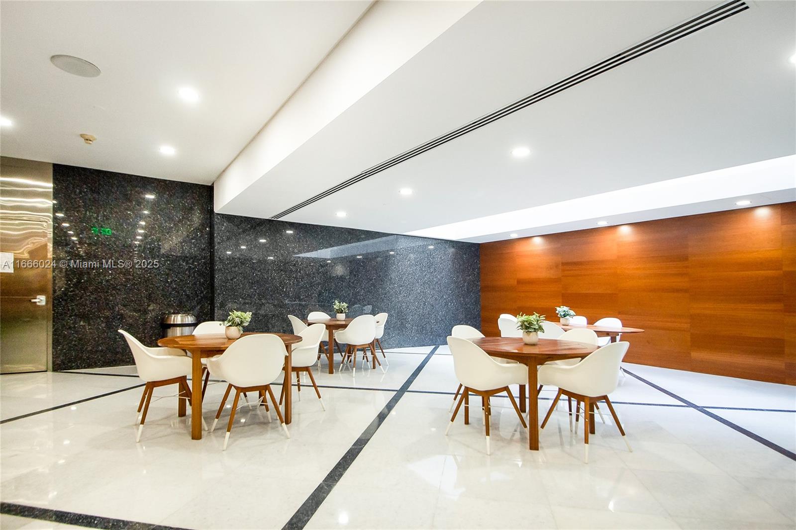 1200 Brickell Ave 520 A-D