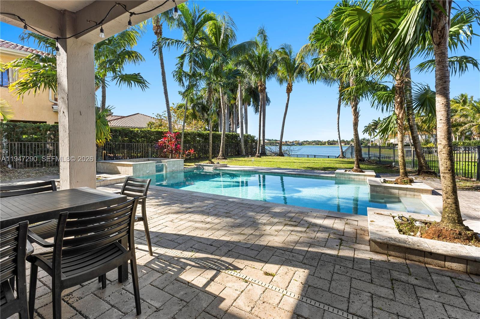 18832 SW 77th Ct, Cutler Bay, FL, 33157/$1,250,000 2 18832 SW 77th Ct