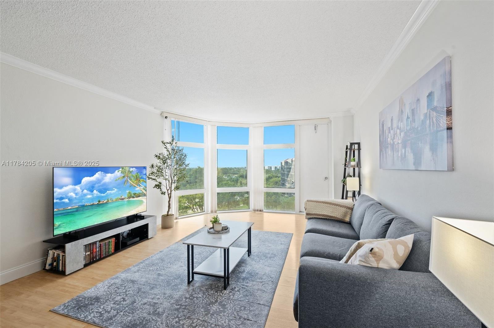 3375 N Country Club Dr 608