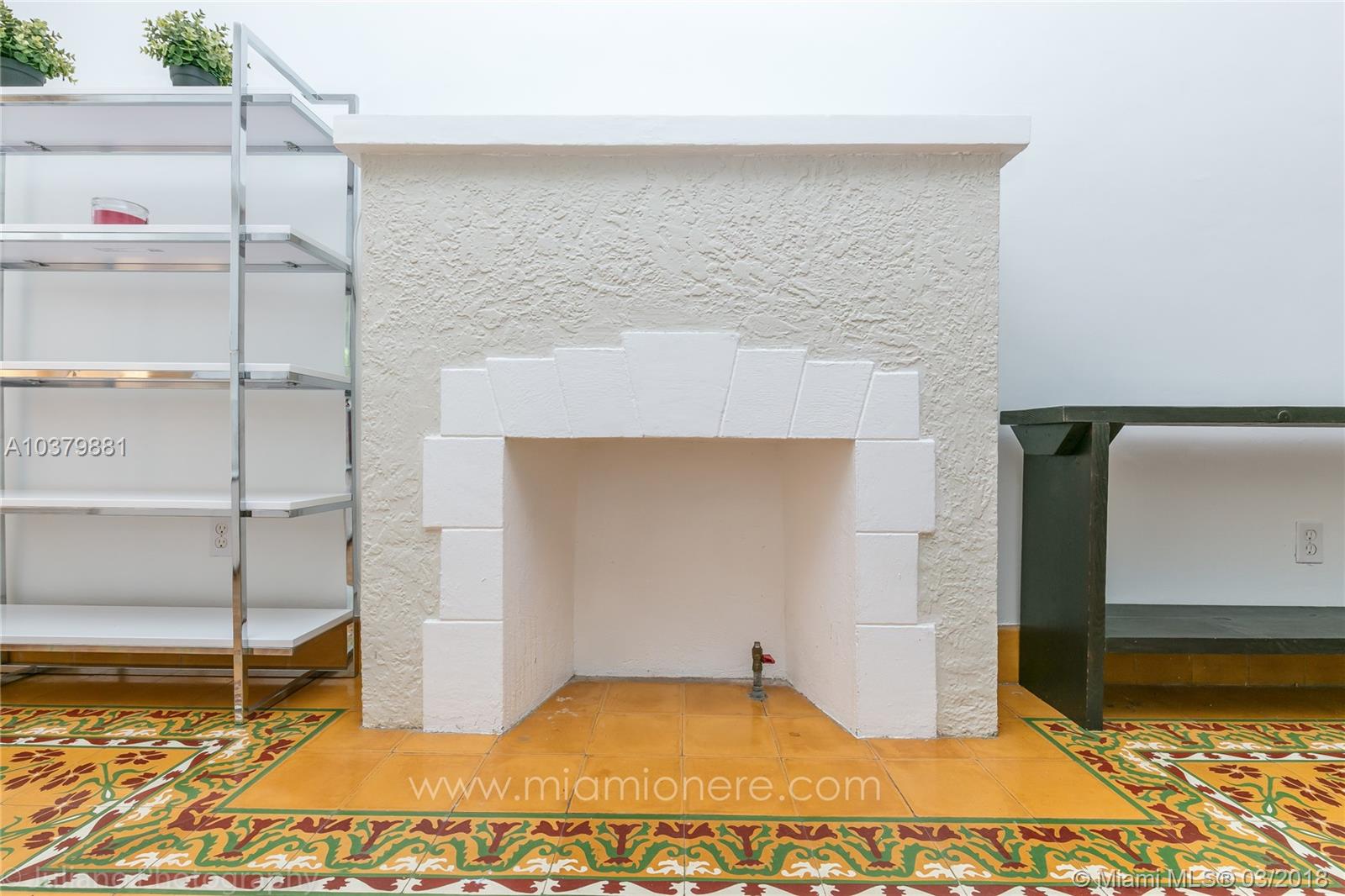 SURPRISE LAKE - Residential Lease