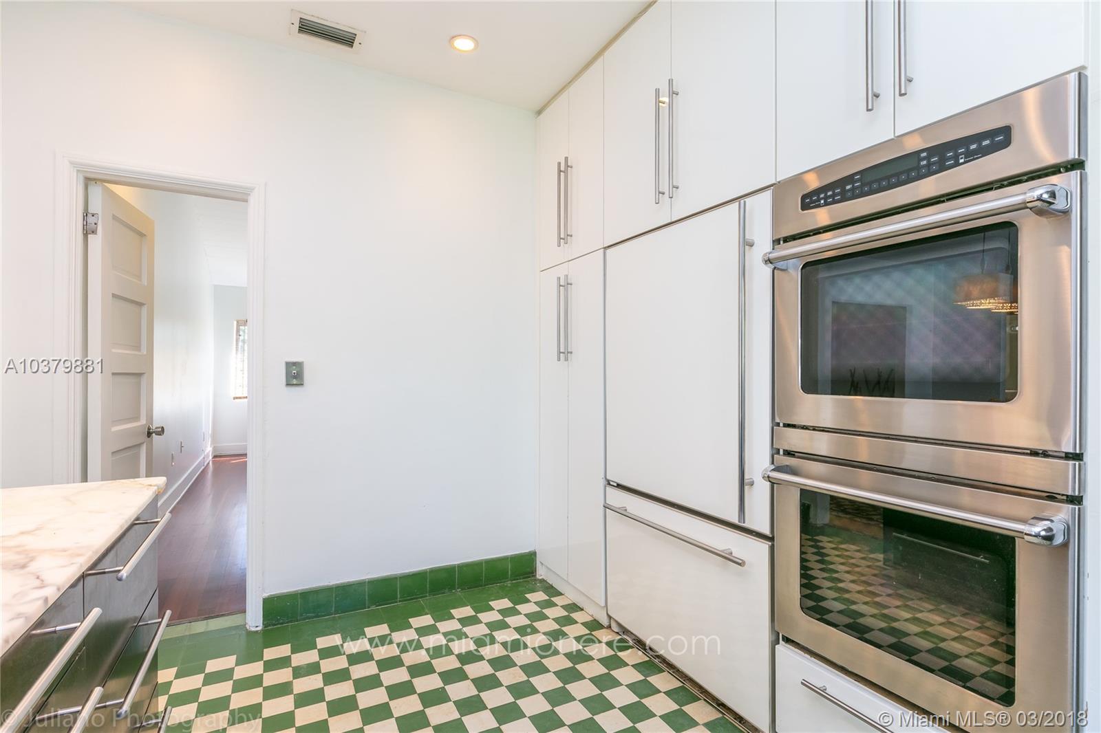 SURPRISE LAKE - Residential Lease