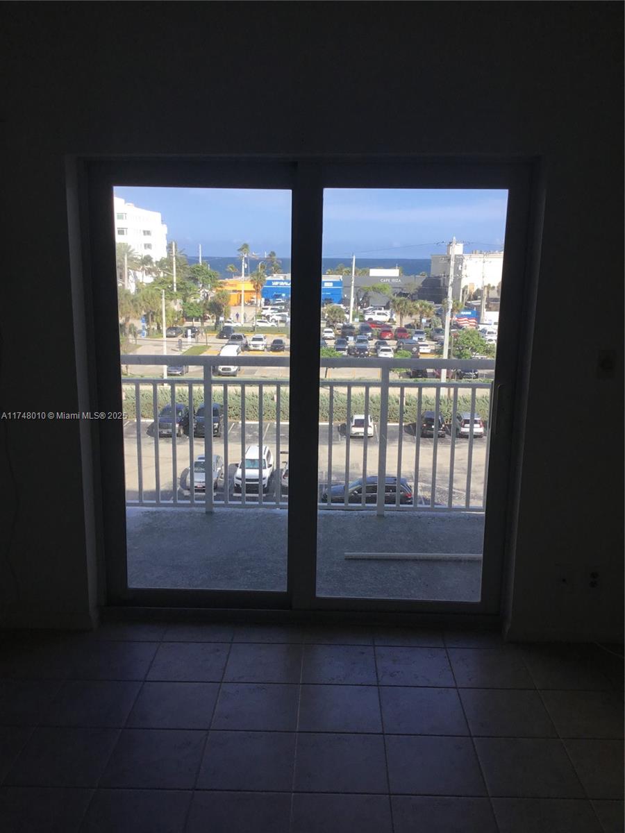 200 S Birch Rd 512
