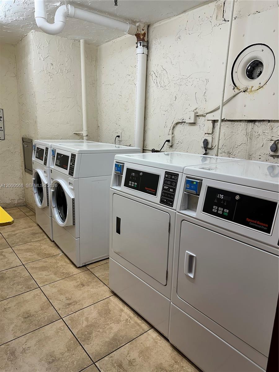 SUNSET VILLAS NO 3 CONDO - Residential Lease