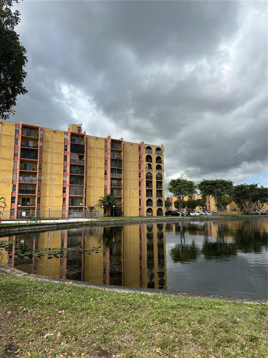 SUNSET VILLAS NO 3 CONDO - Residential Lease