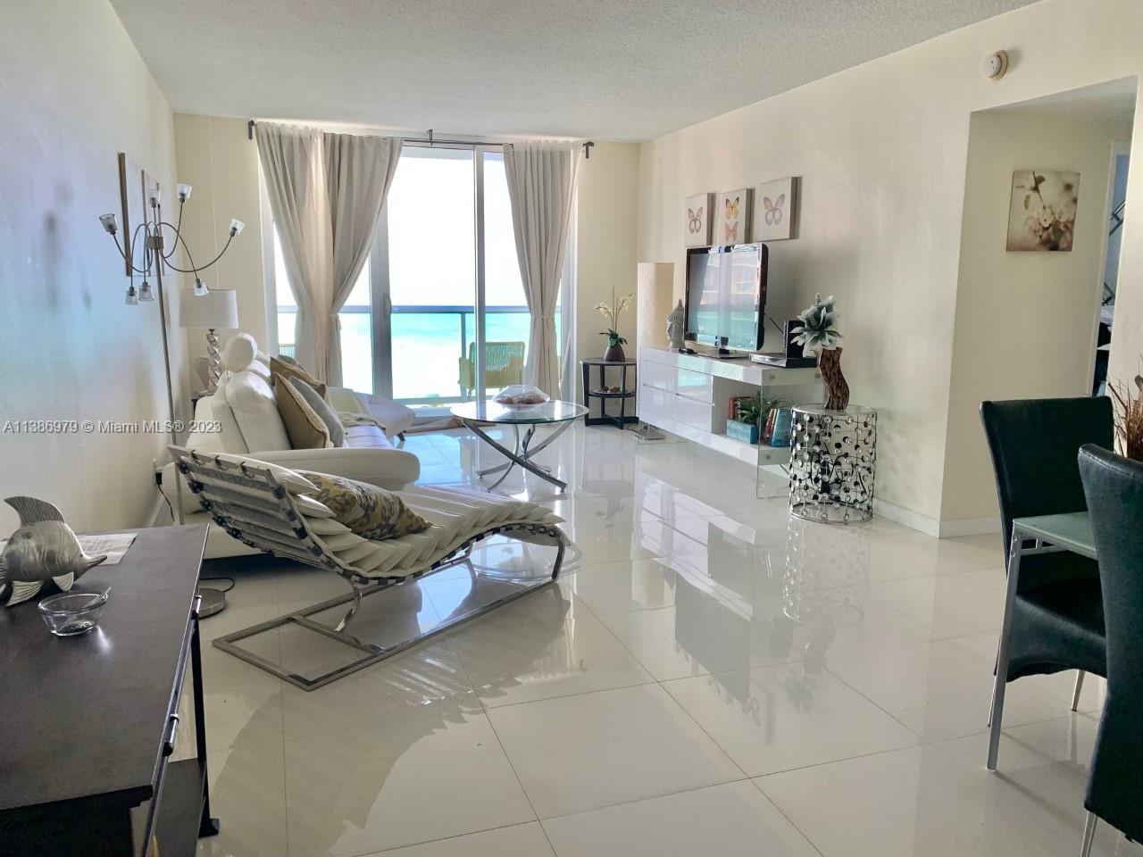 TIDES ON HOLLYWOOD BEACH - Residential Lease