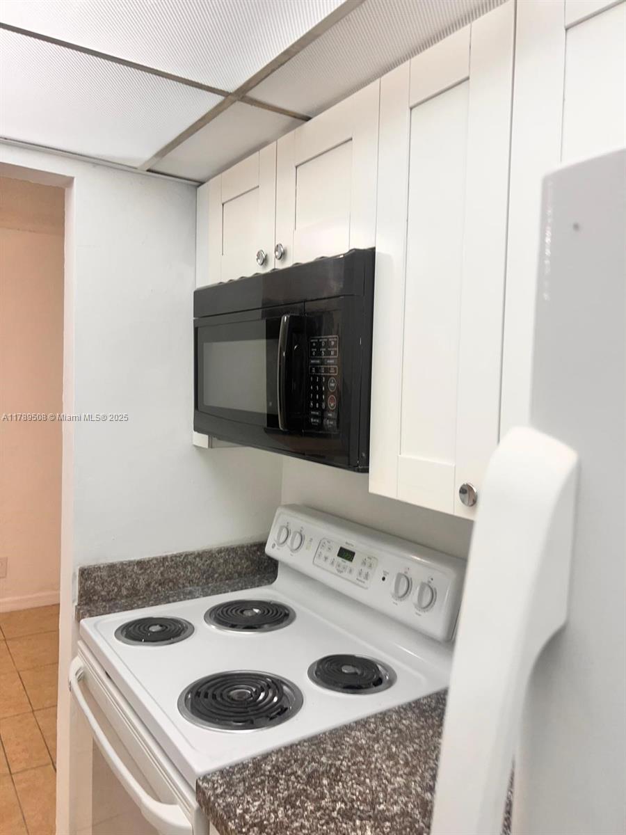 QUAIL HOLLOW CONDO - Residential Lease