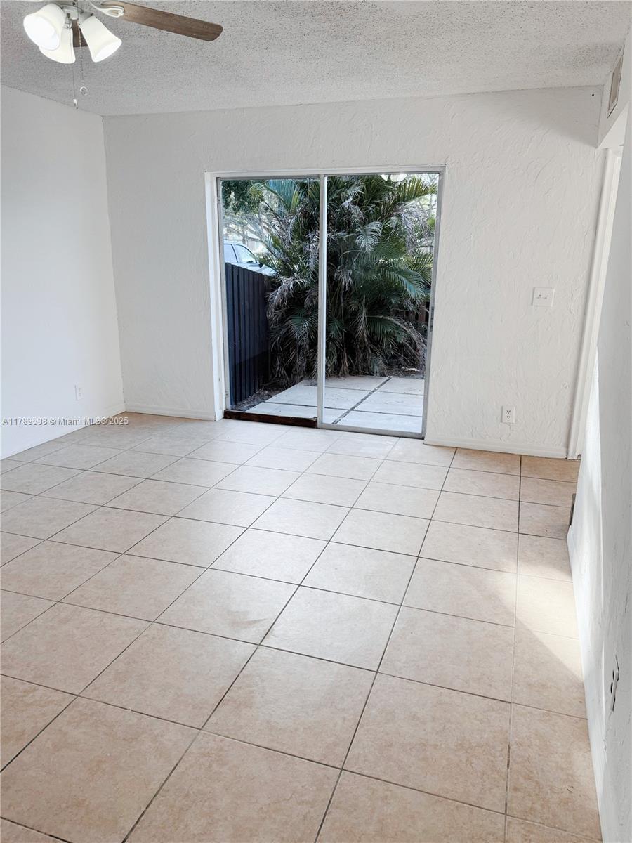 QUAIL HOLLOW CONDO - Residential Lease