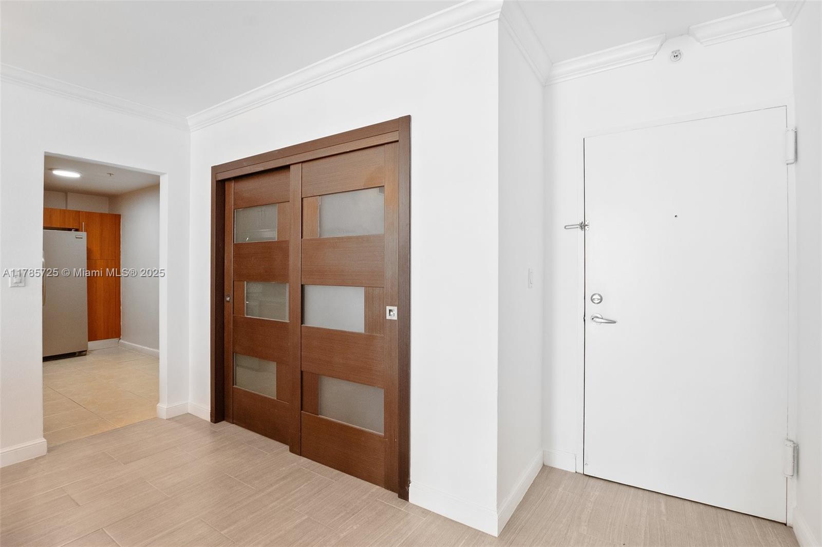 RESIDENCES ON HOLLYWOOD B - Residential