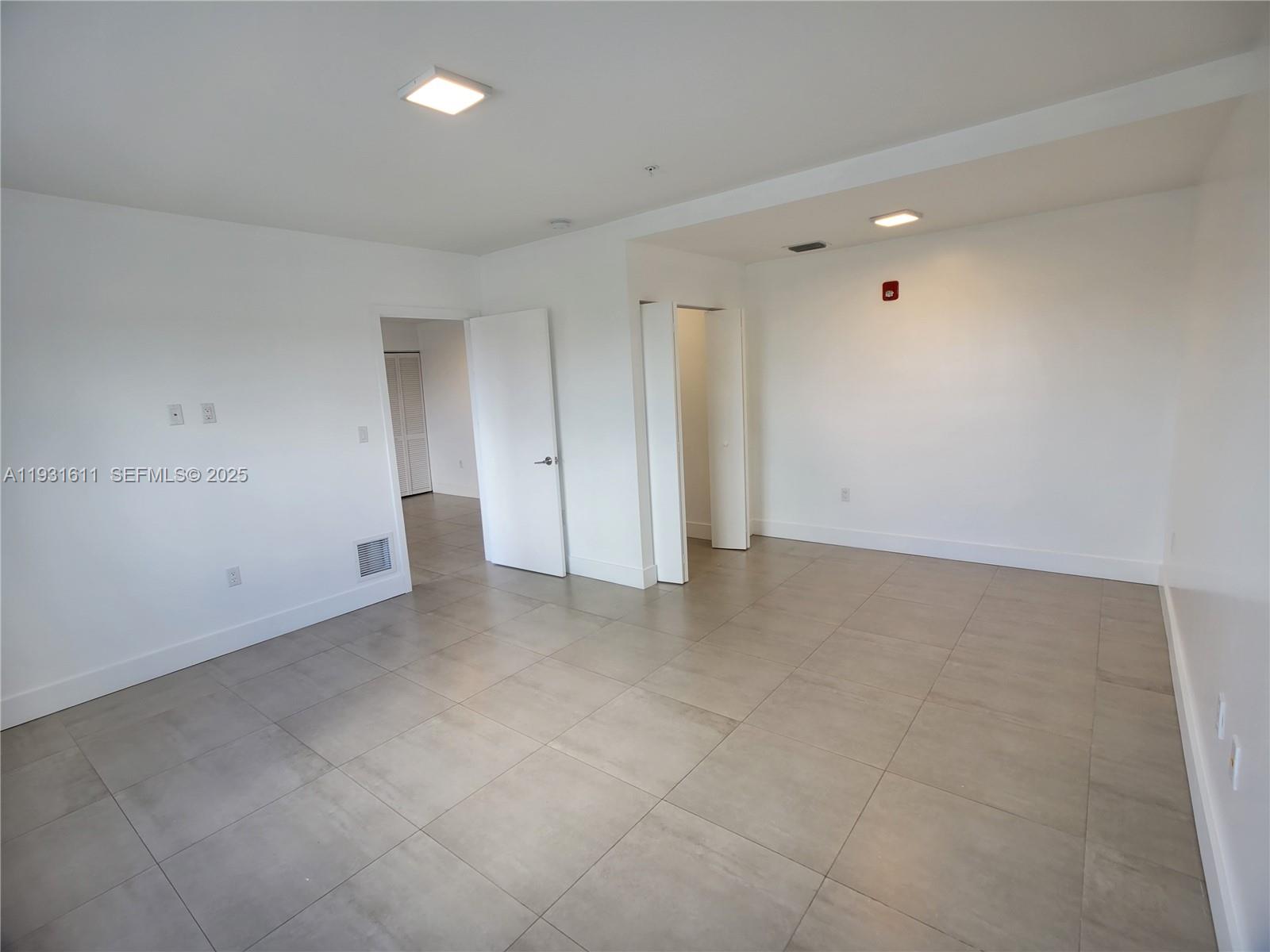 WEST FLAGLER PK SEC B - Residential Lease