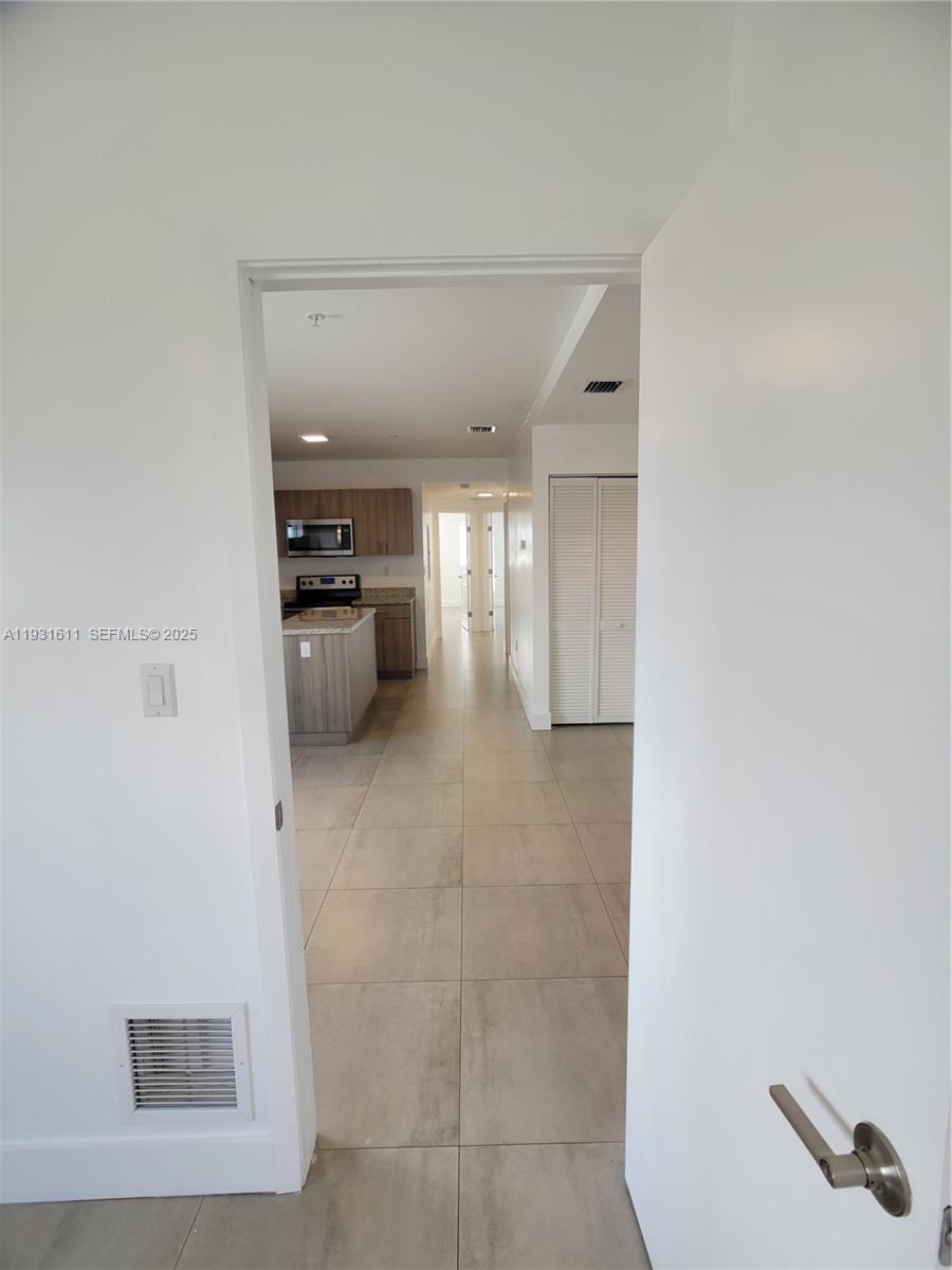 WEST FLAGLER PK SEC B - Residential Lease