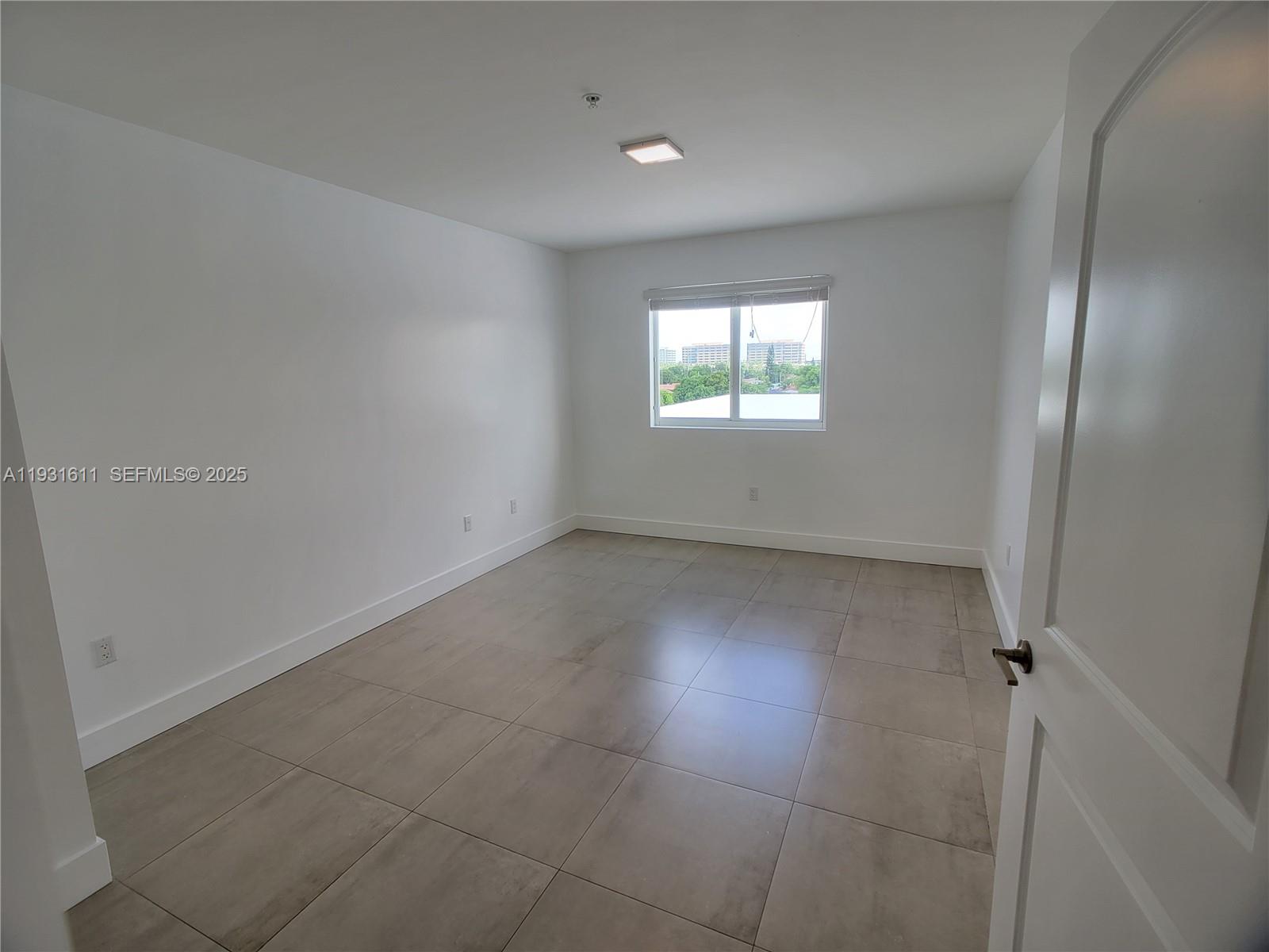 WEST FLAGLER PK SEC B - Residential Lease