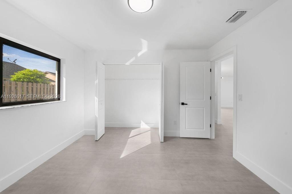 EDGEWATER PARK - Residential