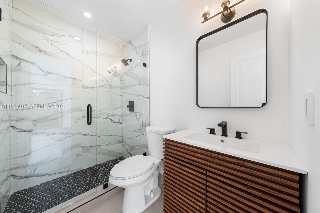 EDGEWATER PARK - Residential