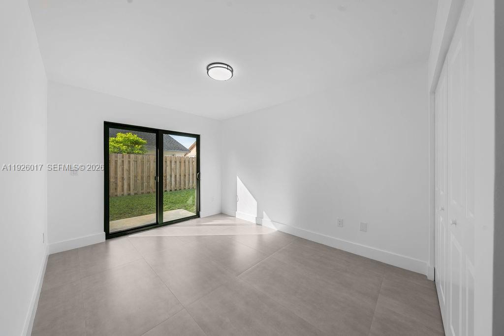 EDGEWATER PARK - Residential