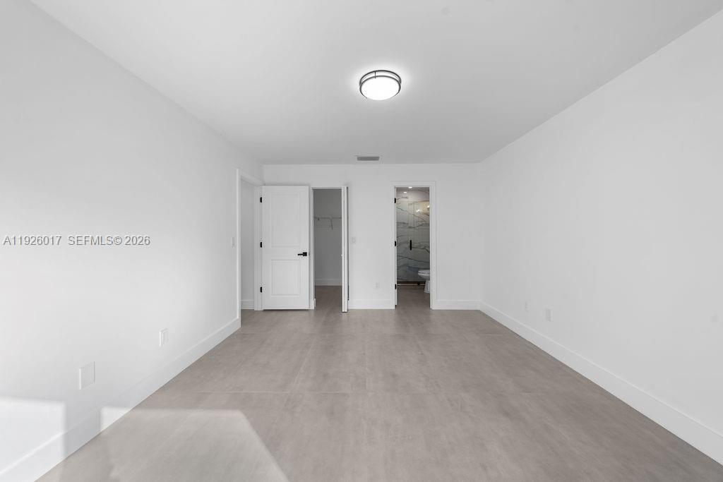 EDGEWATER PARK - Residential