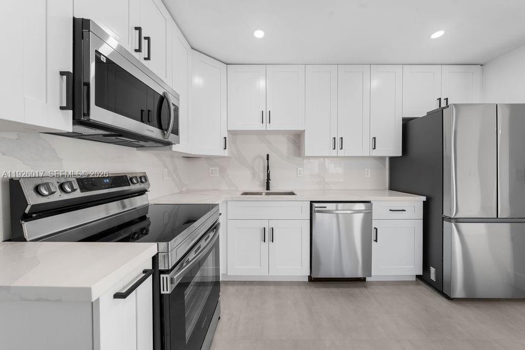 EDGEWATER PARK - Residential