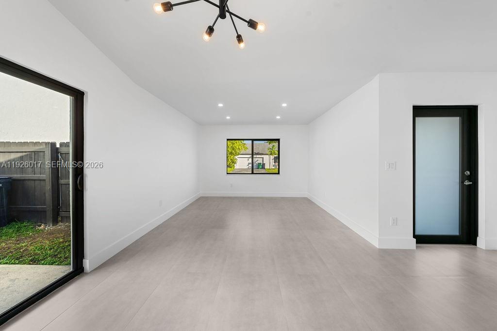 EDGEWATER PARK - Residential