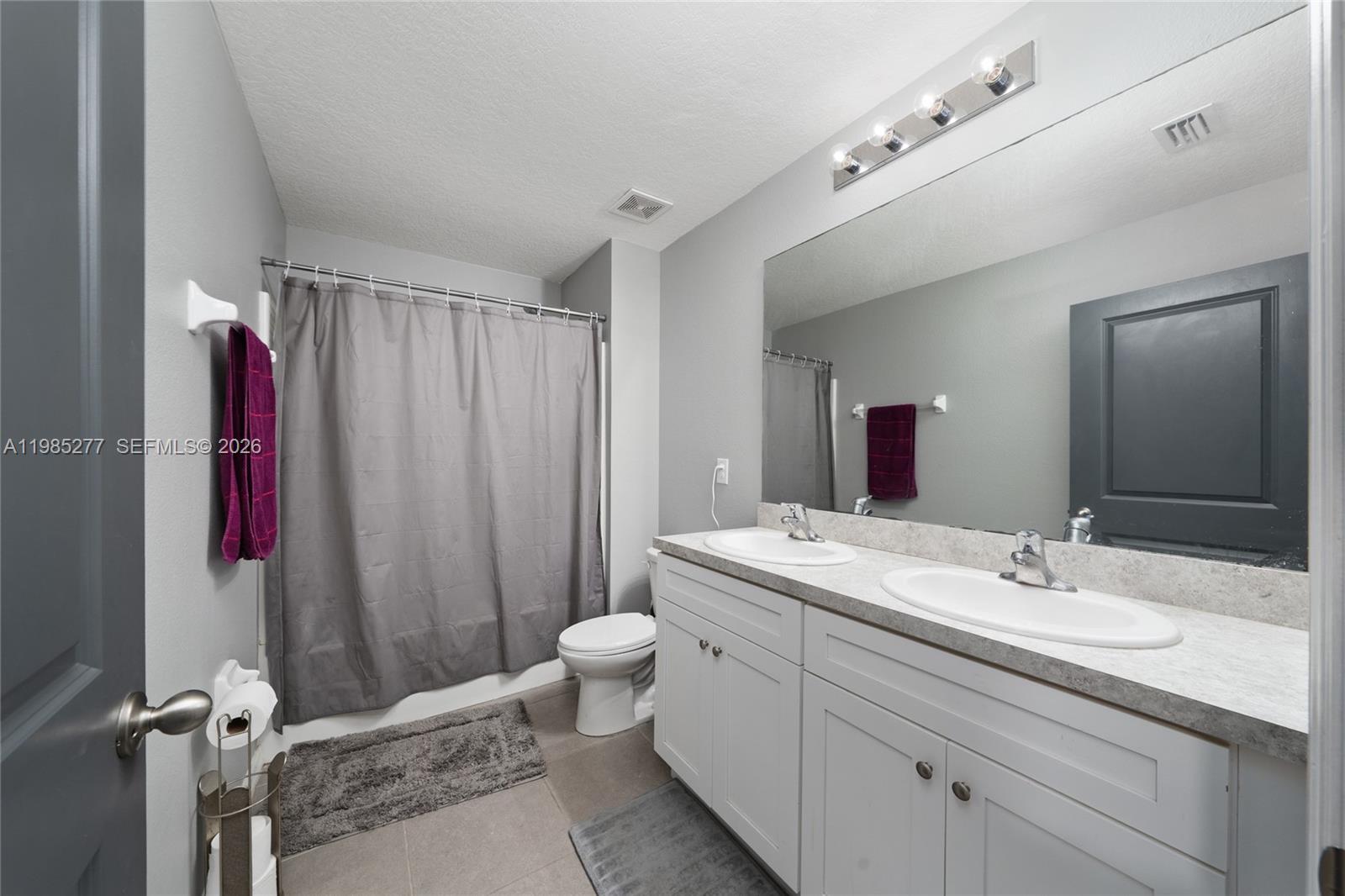 Oak Hill Plantation Phase - Residential