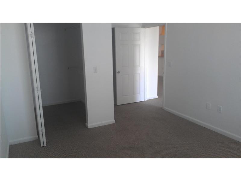 PORTO BELLAGIO CONDO - Residential Lease