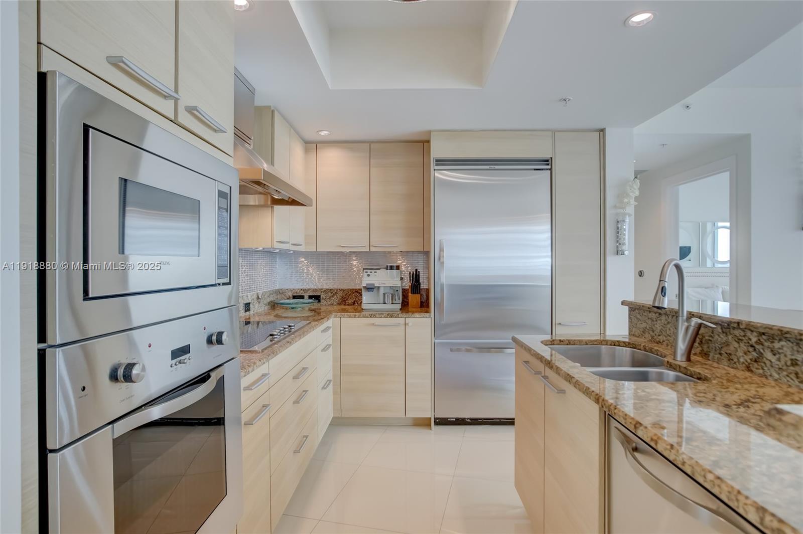 PLAZA AT OCEANSIDE (THE) - Residential Lease