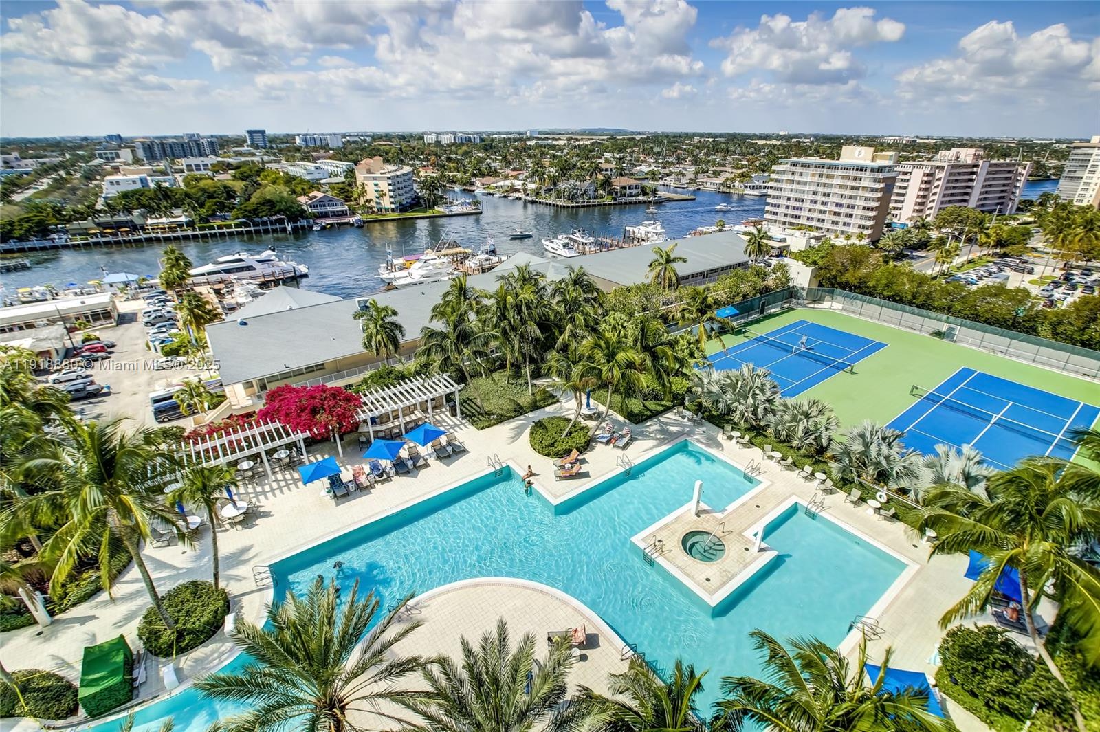 PLAZA AT OCEANSIDE (THE) - Residential Lease