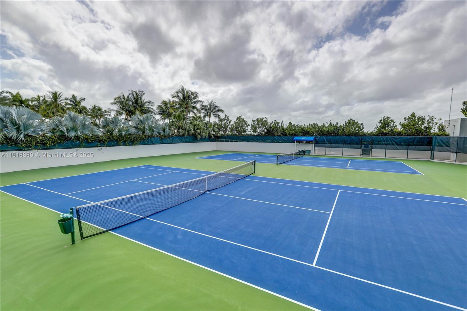 PLAZA AT OCEANSIDE (THE) - Residential Lease