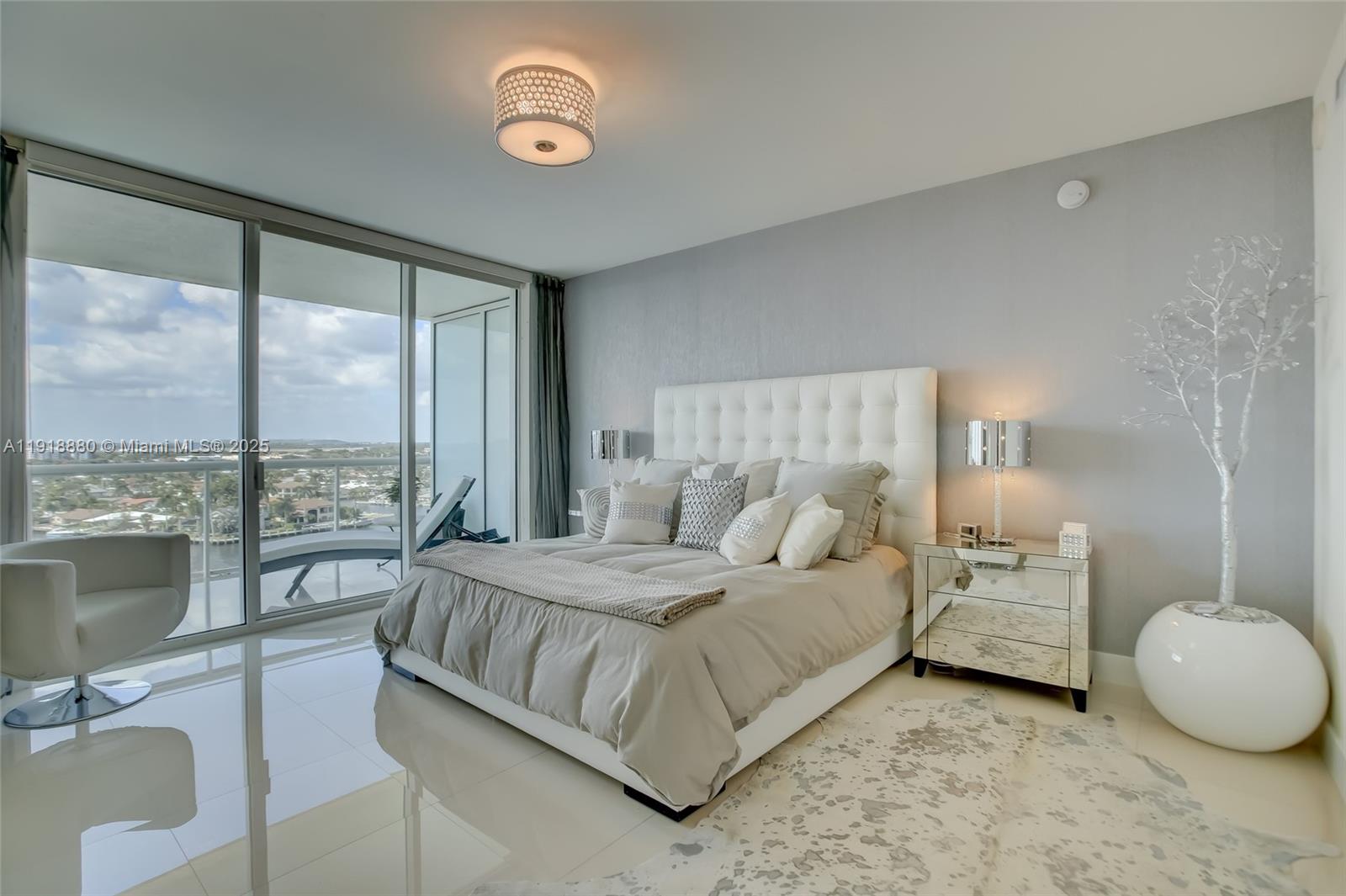 PLAZA AT OCEANSIDE (THE) - Residential Lease