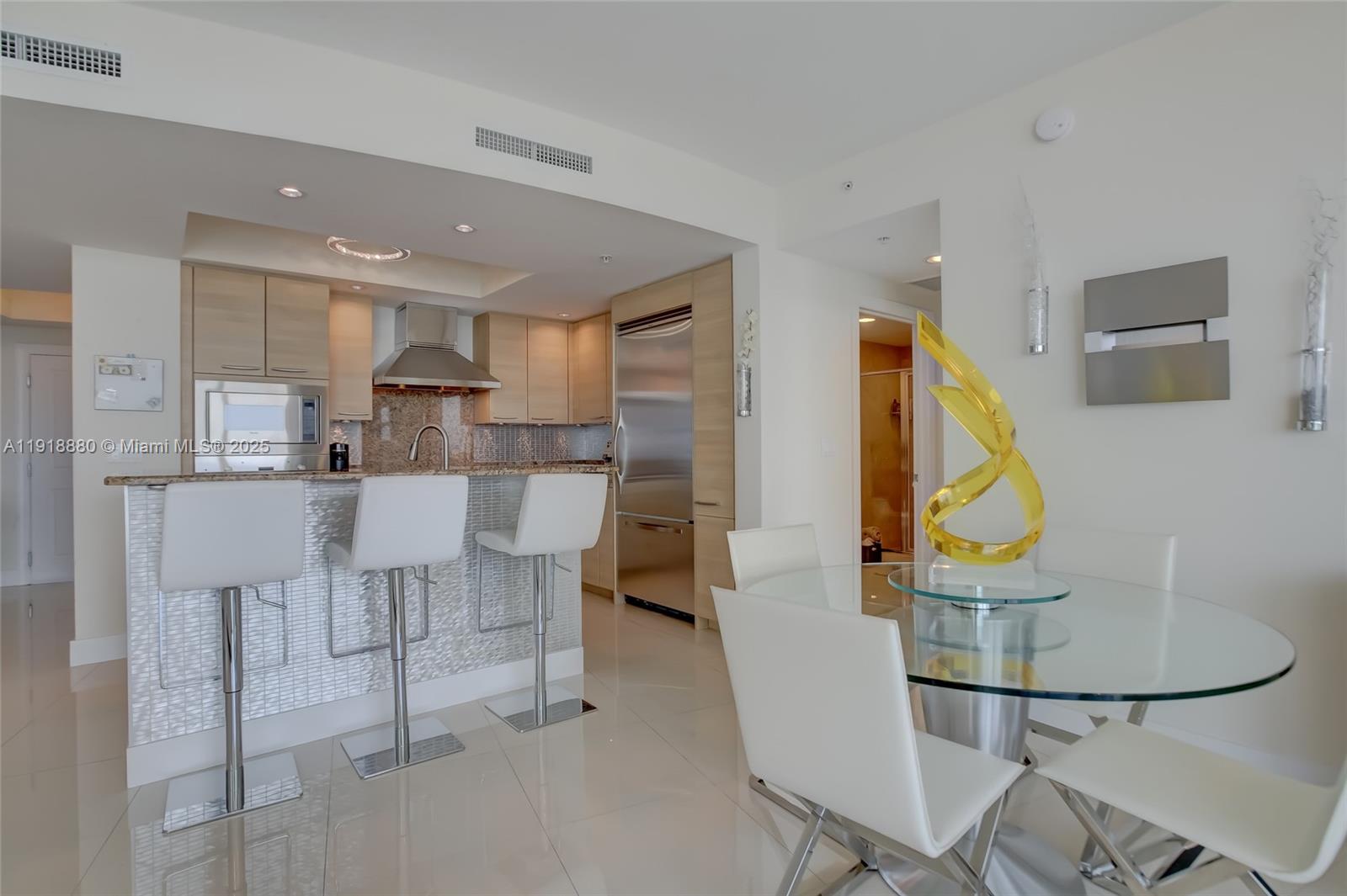 PLAZA AT OCEANSIDE (THE) - Residential Lease