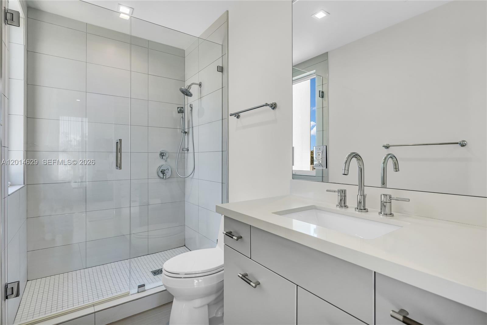 SEASIDE VILLAGE WEST COND - Residential Lease