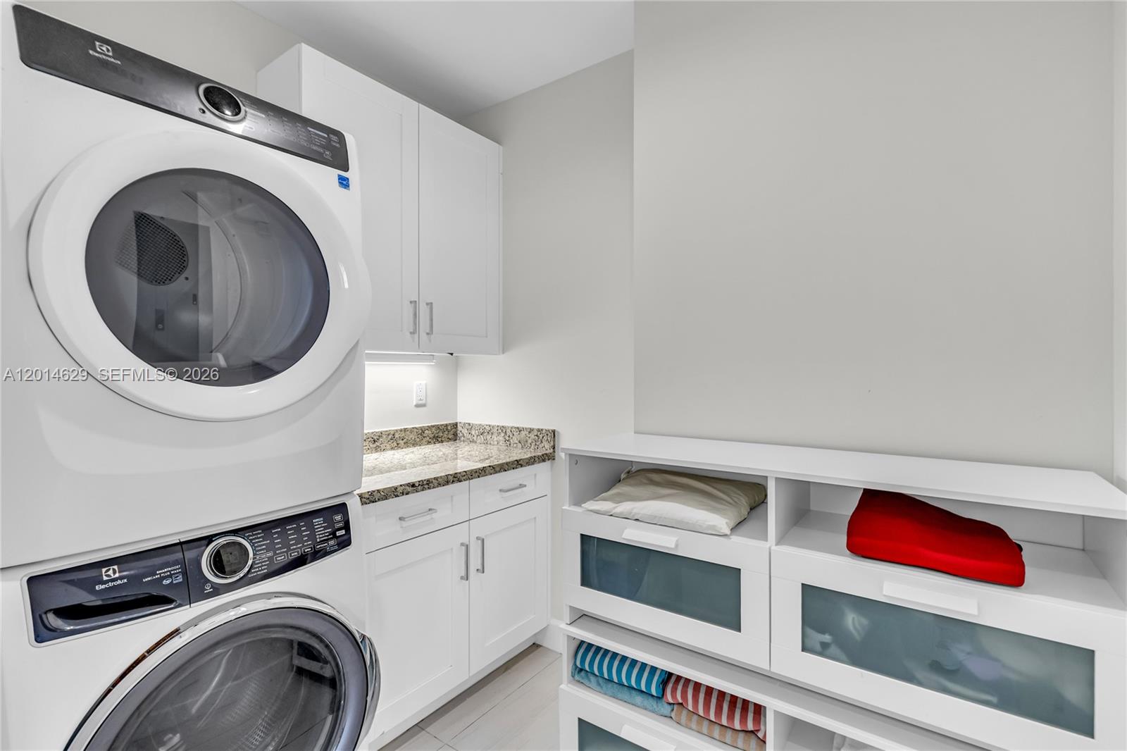 SEASIDE VILLAGE WEST COND - Residential Lease