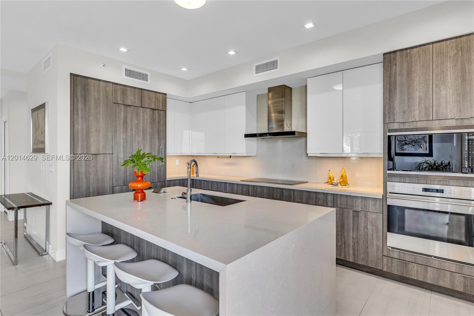 SEASIDE VILLAGE WEST COND - Residential Lease