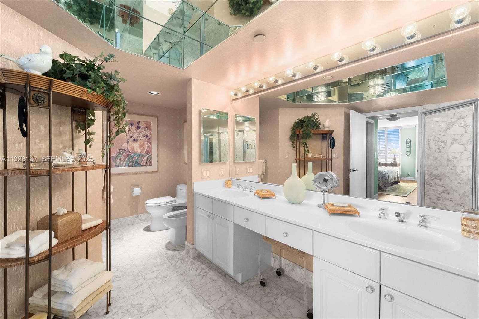 HARBOR TOWERS - Residential