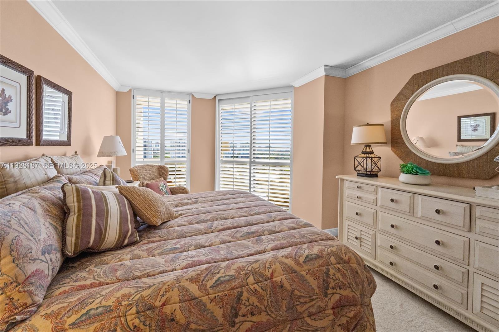 HARBOR TOWERS - Residential